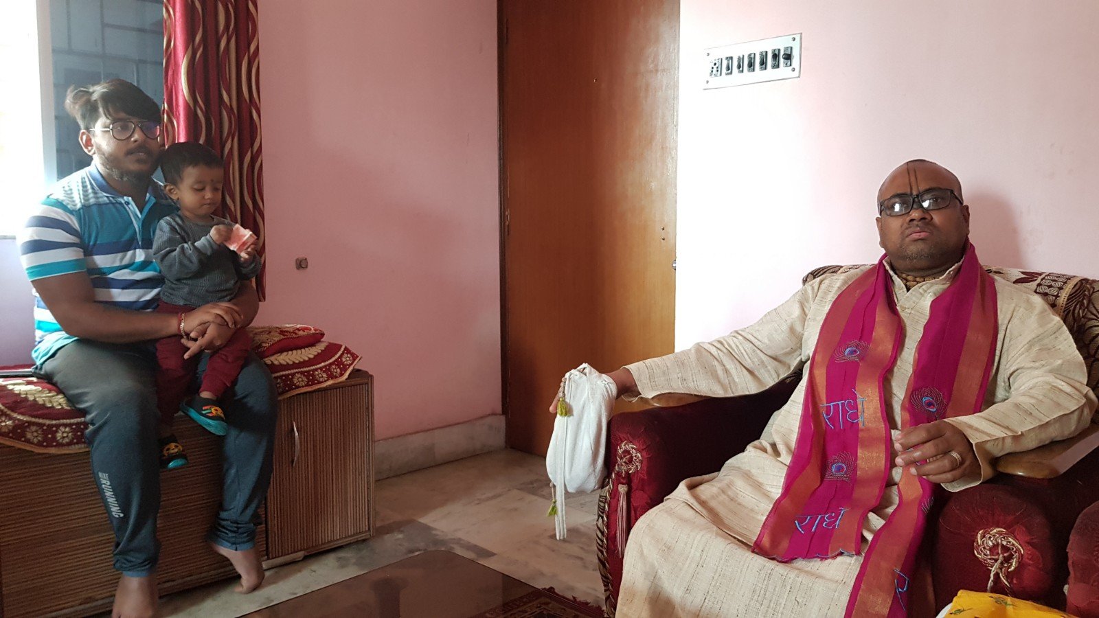  Visiting devotees. Asansol. 2019.11.22